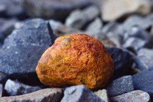 خرید و قیمت سنگ آهن